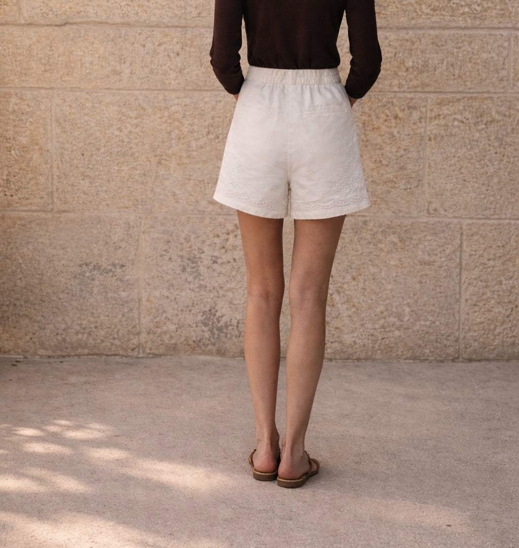 Embroidered Linen Short Édition Broderie Marina Blanche